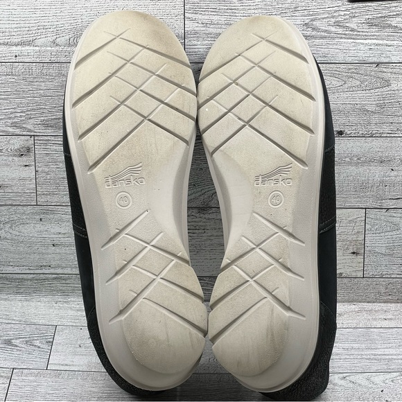 SOLD - Picture 7 of 7